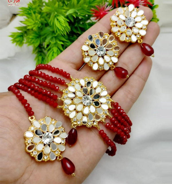 Choker Set With Earring Matha Patti (ZV:12738)