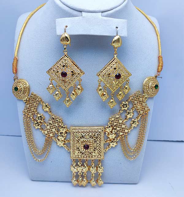 Elegant Gold Plated Chocker Necklace Set (ZV:7969)