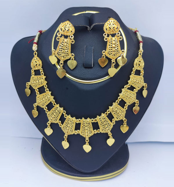 Indian Golden Necklace Set Golden Earring (ZV:15303)