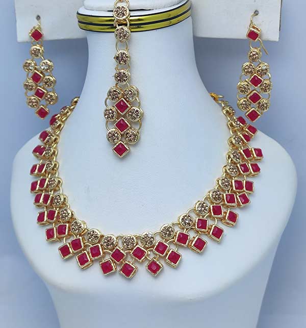 Maroon Stylish Zircon Set (ZV:10316)