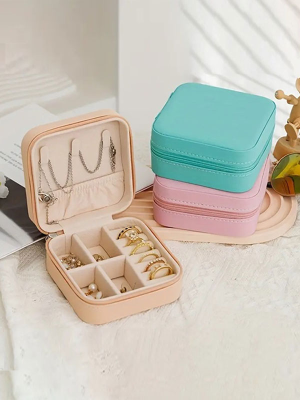 Mini Portable Jewelry Box – Faux Leather Travel Case for Earrings, Necklaces, Rings (ZV:29627)