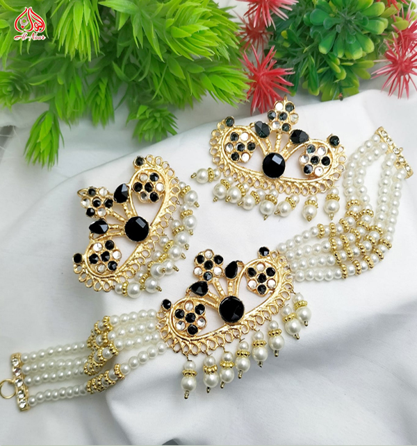 Pearl Choker Set With Earring Matha Patti (ZV:12549)