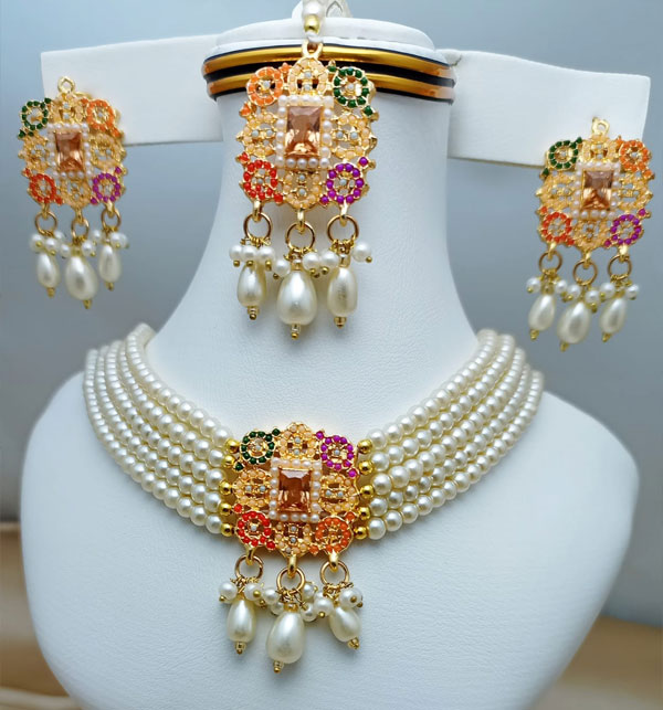 Nauratan Pearl Choker Set Earring Matha Patti (ZV:7491)