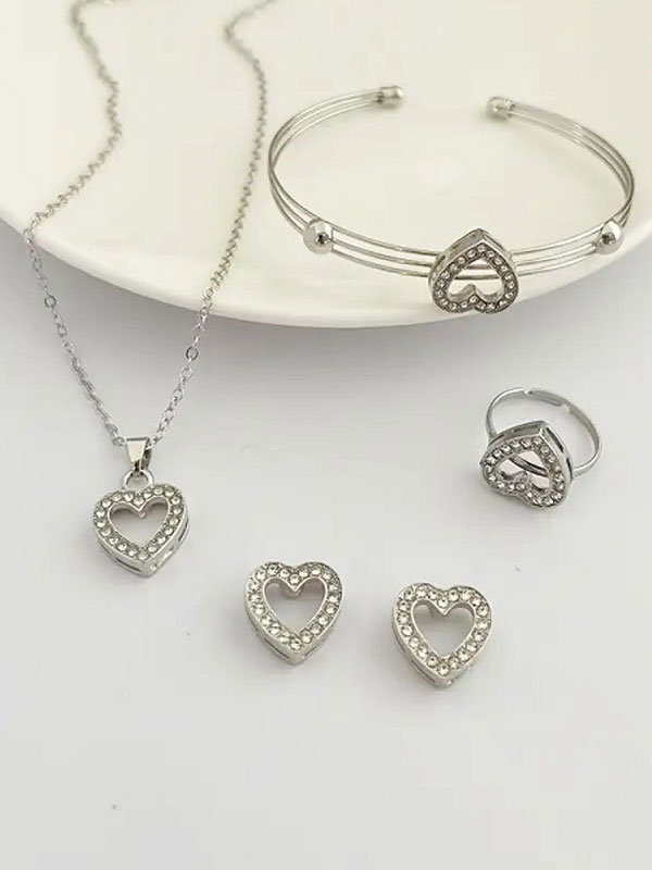 Silver Zircon Heart Shaped Combo Jewelry Gift Set (ZV:30145)