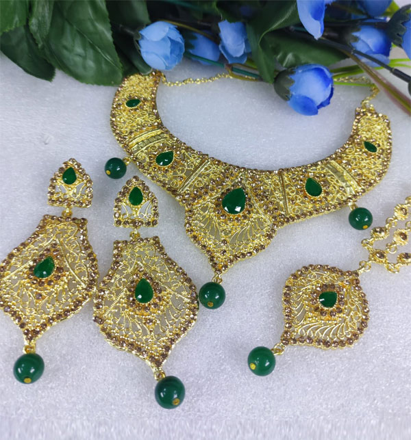 Stone Zircon Necklace, Earring & Jhumar (ZV:15378)