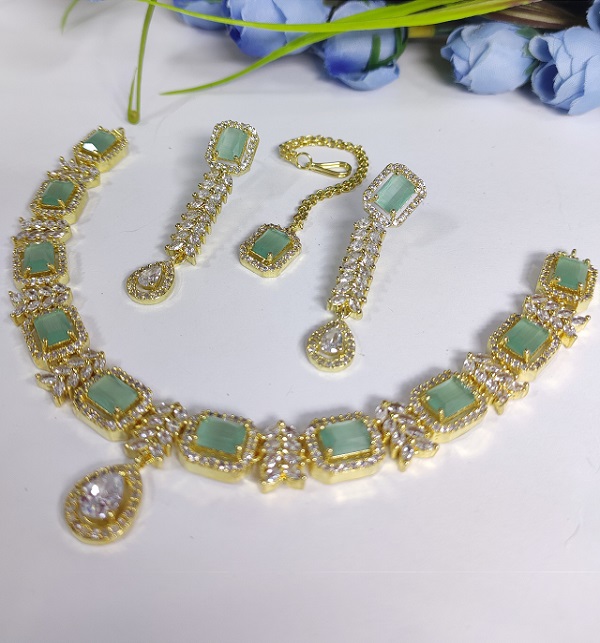 AD Zircon Traditional Golden Stone Necklace Set (ZV:2916)